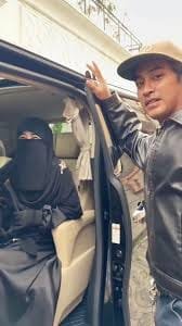 WI - Umi Pipik terkejut surprise dari Abidzar